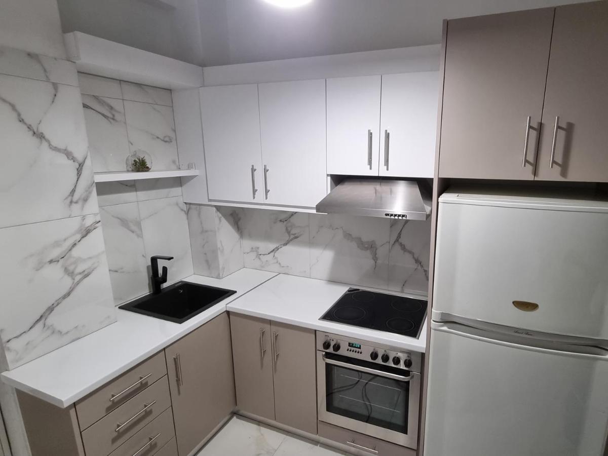 Koukaki Near The Acropolis Stylish 2 Bedroom Athen